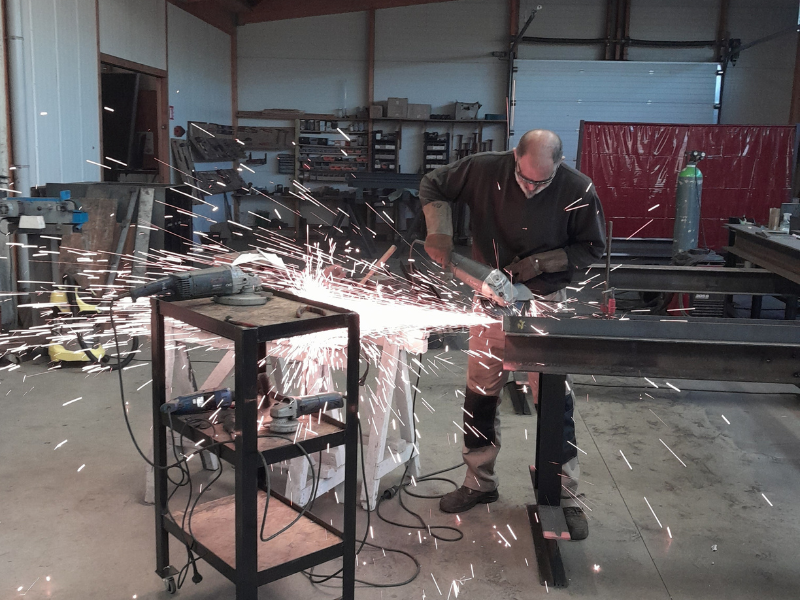 Atelier de structures métalliques